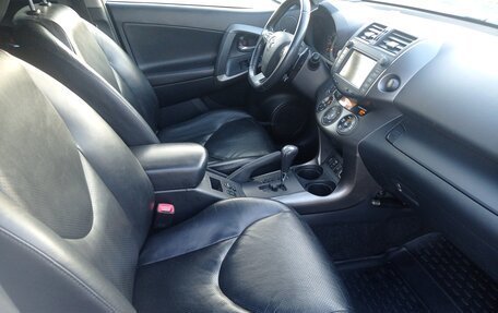 Toyota RAV4, 2011 год, 1 650 000 рублей, 6 фотография