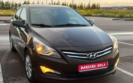 Hyundai Solaris II рестайлинг, 2015 год, 909 000 рублей, 1 фотография