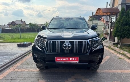 Toyota Land Cruiser Prado 150 рестайлинг 2, 2018 год, 5 200 000 рублей, 1 фотография