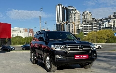 Toyota Land Cruiser 200, 2020 год, 8 200 000 рублей, 1 фотография