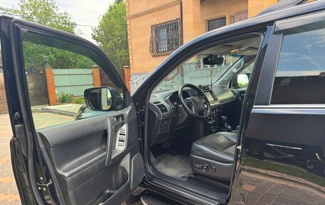 Toyota Land Cruiser Prado 150 рестайлинг 2, 2018 год, 5 200 000 рублей, 9 фотография