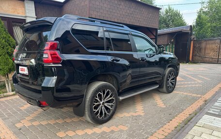 Toyota Land Cruiser Prado 150 рестайлинг 2, 2018 год, 5 200 000 рублей, 6 фотография