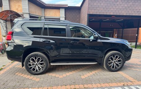Toyota Land Cruiser Prado 150 рестайлинг 2, 2018 год, 5 200 000 рублей, 7 фотография