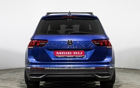 Volkswagen Tiguan II, 2021 год, 2 747 900 рублей, 6 фотография