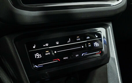 Volkswagen Tiguan II, 2021 год, 2 747 900 рублей, 19 фотография