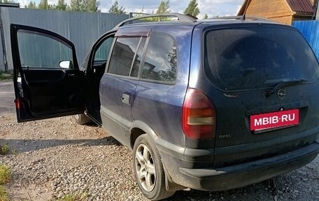 Opel Zafira A рестайлинг, 2001 год, 310 000 рублей, 13 фотография