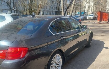 BMW 5 серия, 2011 год, 2 100 000 рублей, 2 фотография