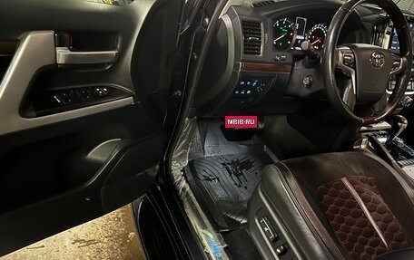 Toyota Land Cruiser 200, 2020 год, 8 200 000 рублей, 4 фотография