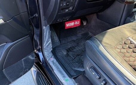 Toyota Land Cruiser 200, 2020 год, 8 200 000 рублей, 19 фотография