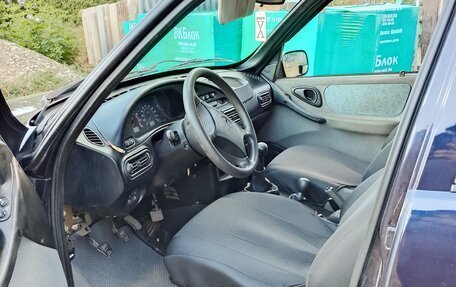 Chevrolet Niva I рестайлинг, 2005 год, 600 000 рублей, 9 фотография