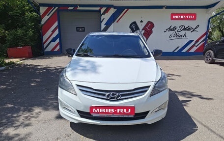 Hyundai Solaris II рестайлинг, 2014 год, 845 000 рублей, 1 фотография