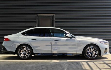 BMW 5 серия, 2024 год, 8 350 000 рублей, 4 фотография