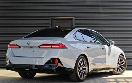 BMW 5 серия, 2024 год, 8 350 000 рублей, 5 фотография