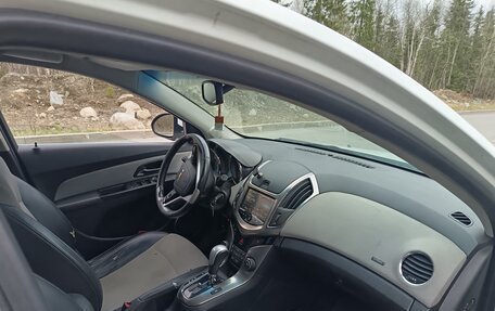 Chevrolet Cruze II, 2013 год, 800 000 рублей, 5 фотография