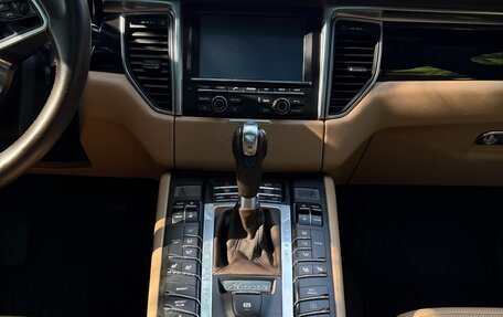 Porsche Macan I рестайлинг, 2015 год, 3 350 000 рублей, 15 фотография
