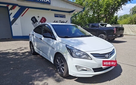 Hyundai Solaris II рестайлинг, 2014 год, 845 000 рублей, 2 фотография