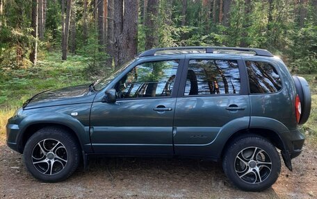 Chevrolet Niva I рестайлинг, 2019 год, 950 000 рублей, 3 фотография