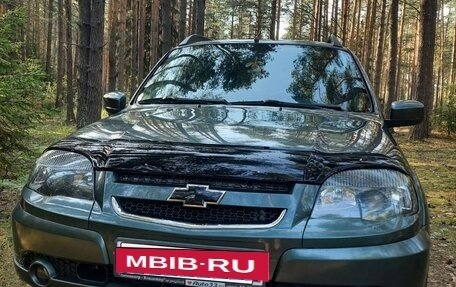 Chevrolet Niva I рестайлинг, 2019 год, 950 000 рублей, 2 фотография