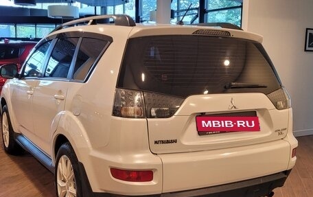 Mitsubishi Outlander III рестайлинг 3, 2011 год, 1 149 000 рублей, 2 фотография