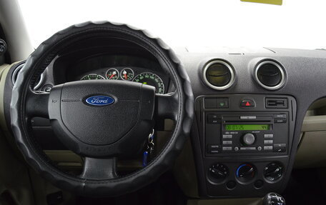 Ford Fusion I, 2006 год, 290 000 рублей, 13 фотография