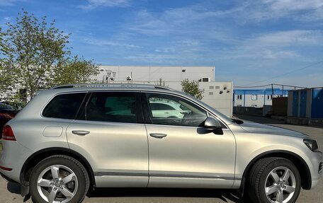 Volkswagen Touareg III, 2011 год, 2 400 000 рублей, 5 фотография