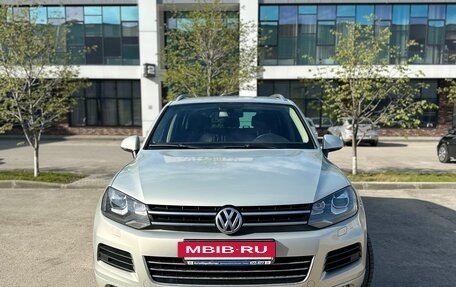 Volkswagen Touareg III, 2011 год, 2 400 000 рублей, 9 фотография