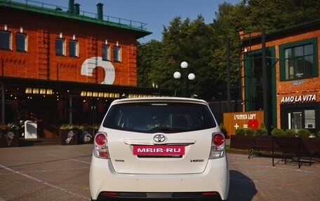 Toyota Verso I, 2013 год, 1 230 000 рублей, 7 фотография
