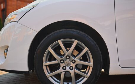 Toyota Verso I, 2013 год, 1 230 000 рублей, 23 фотография