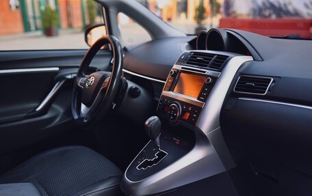 Toyota Verso I, 2013 год, 1 230 000 рублей, 22 фотография