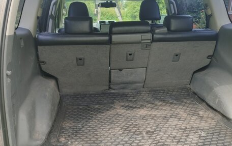 Toyota Land Cruiser Prado 150 рестайлинг 2, 2010 год, 2 200 000 рублей, 9 фотография