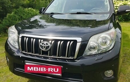 Toyota Land Cruiser Prado 150 рестайлинг 2, 2010 год, 2 200 000 рублей, 10 фотография