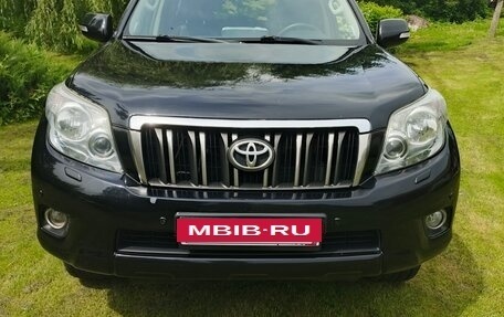 Toyota Land Cruiser Prado 150 рестайлинг 2, 2010 год, 2 200 000 рублей, 3 фотография