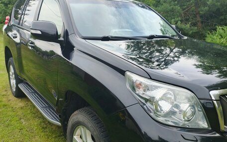 Toyota Land Cruiser Prado 150 рестайлинг 2, 2010 год, 2 200 000 рублей, 14 фотография