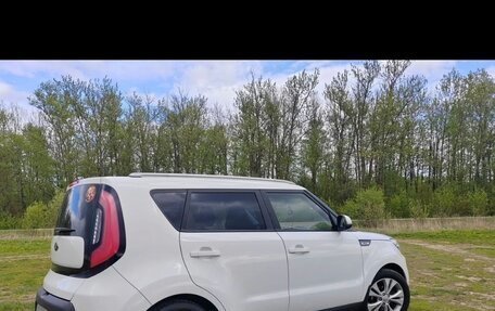 KIA Soul II рестайлинг, 2014 год, 1 000 000 рублей, 12 фотография