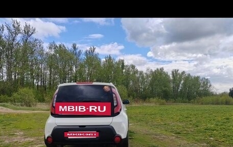 KIA Soul II рестайлинг, 2014 год, 1 000 000 рублей, 13 фотография