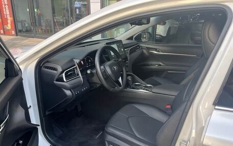 Toyota Camry, 2022 год, 2 550 000 рублей, 4 фотография