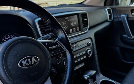 KIA Sportage IV рестайлинг, 2020 год, 2 290 000 рублей, 9 фотография