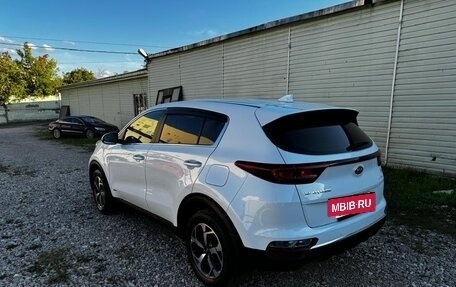KIA Sportage IV рестайлинг, 2020 год, 2 290 000 рублей, 7 фотография