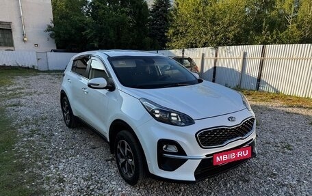KIA Sportage IV рестайлинг, 2020 год, 2 290 000 рублей, 2 фотография