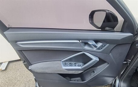 Audi Q3, 2022 год, 2 800 000 рублей, 16 фотография