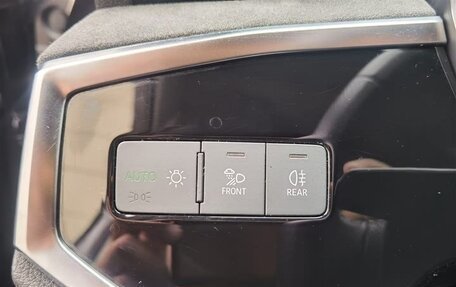 Audi Q3, 2022 год, 2 800 000 рублей, 29 фотография