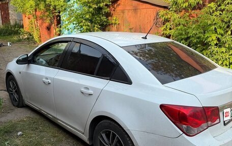 Chevrolet Cruze II, 2010 год, 460 000 рублей, 4 фотография