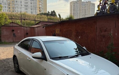 Chevrolet Cruze II, 2010 год, 460 000 рублей, 5 фотография