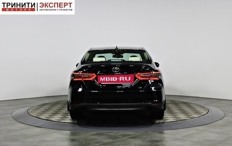 Toyota Camry, 2021 год, 3 790 000 рублей, 6 фотография