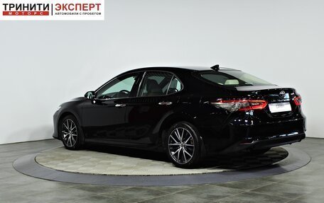 Toyota Camry, 2021 год, 3 790 000 рублей, 7 фотография