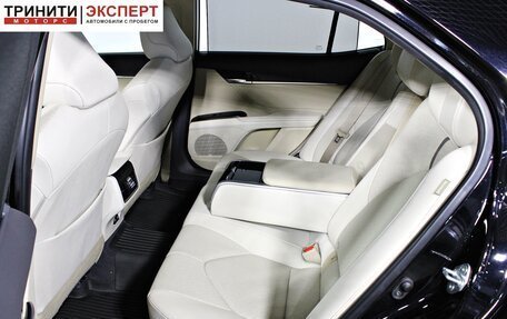 Toyota Camry, 2021 год, 3 790 000 рублей, 27 фотография