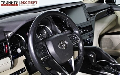 Toyota Camry, 2021 год, 3 790 000 рублей, 19 фотография