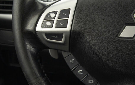 Mitsubishi Outlander III рестайлинг 3, 2010 год, 1 049 000 рублей, 17 фотография