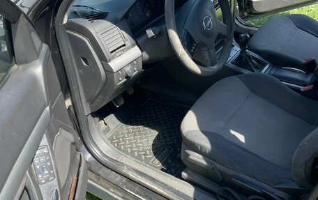 Opel Vectra C рестайлинг, 2003 год, 400 000 рублей, 6 фотография