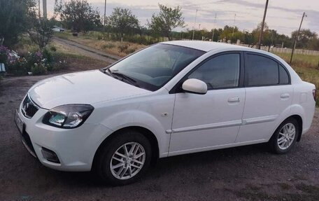 KIA Rio II, 2010 год, 660 000 рублей, 9 фотография